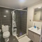 Akti 2* Loutráki