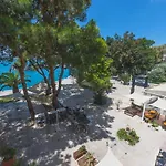 Akti Hotel 2*