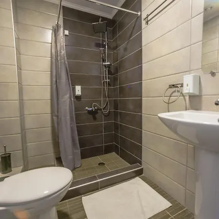 Hotel Akti 2*