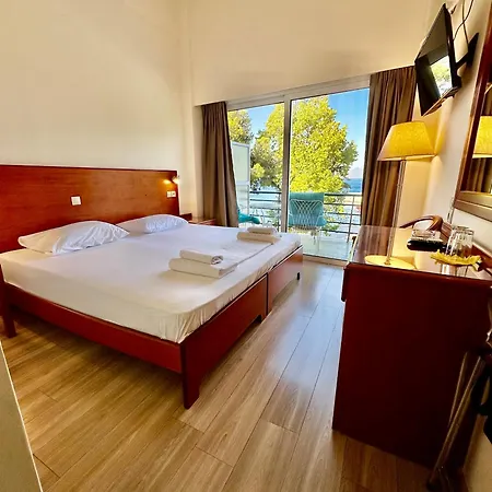 Akti Hotel 2*