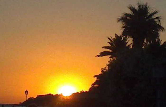 Akti Лоутраки